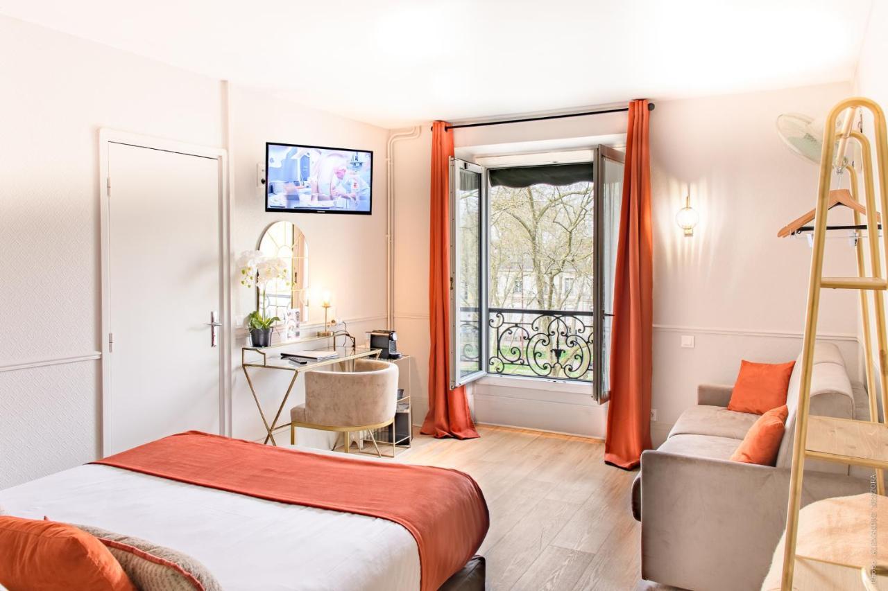 A L'Hotel Des Roys Versailles Exteriör bild