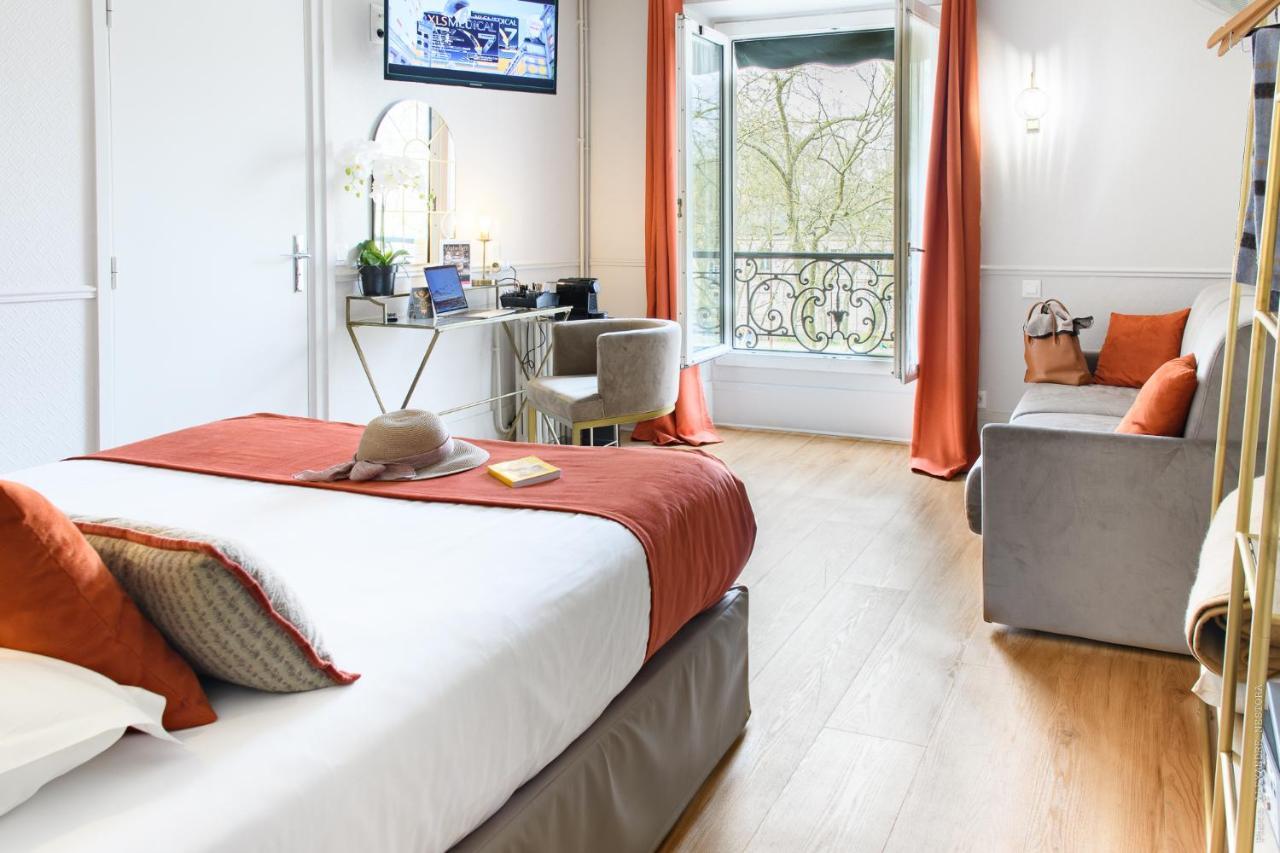 A L'Hotel Des Roys Versailles Exteriör bild